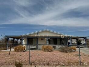 Building Photo - Charming Home with Stunning Views, Hot Tub...