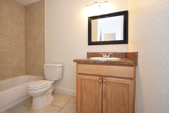 Building Photo - 42 Coral Reef Ct N