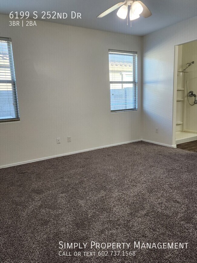 Building Photo - 6199 S 252nd Dr