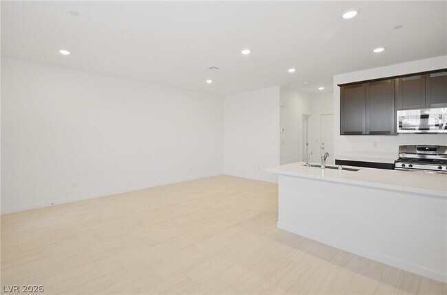 Building Photo - 254 Walsh Peak Ave