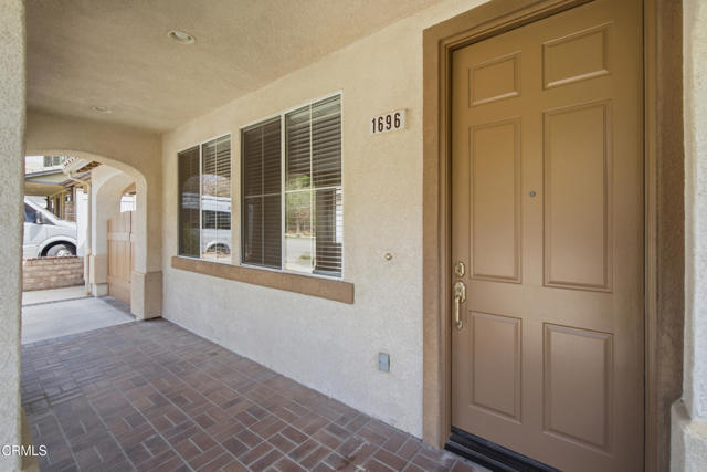 Building Photo - 1696 Salt River Ave