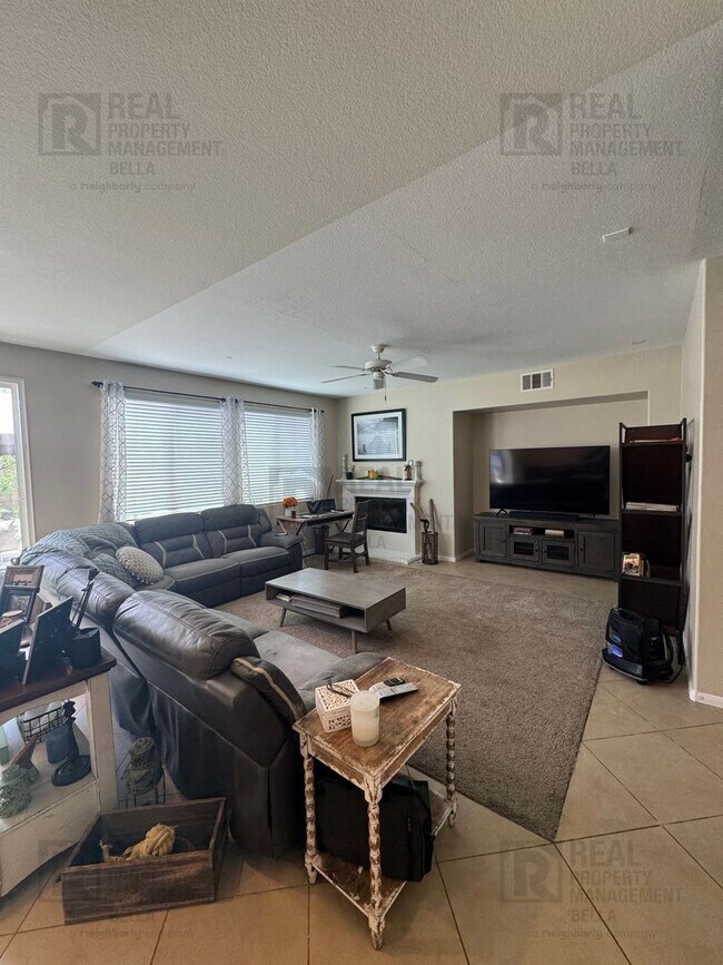 Building Photo - Resort-Style Living in Spencer’s Crossing ...