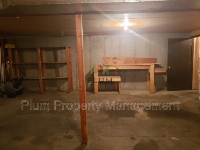 Building Photo - 5602 Bridger Ct