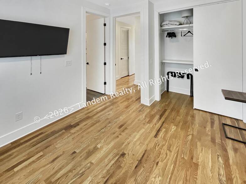 Building Photo - 2807 Delaware Ave