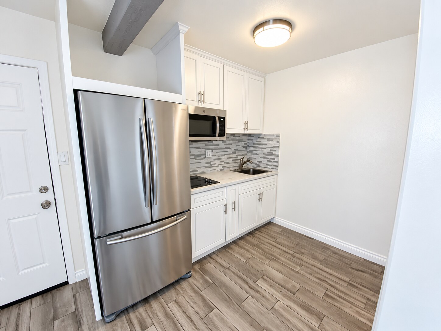 Building Photo - 3722 Bancroft Dr