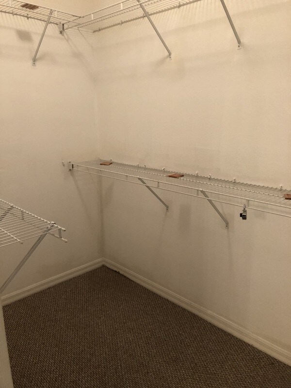 Building Photo - 10522 Angler Ct