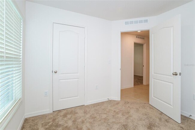 Building Photo - 1701 Gopher Tree St