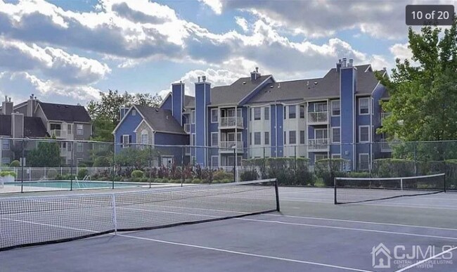 Building Photo - 117 Longfield Ct