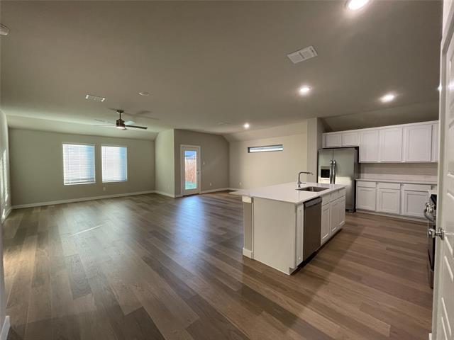 Building Photo - 521 Whispering Winds Trl