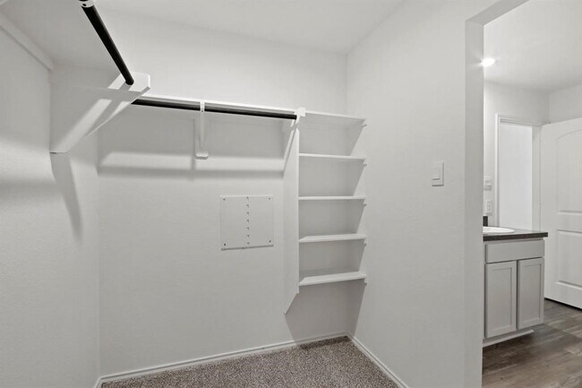 Building Photo - 14207 Yellow Jacket Ct