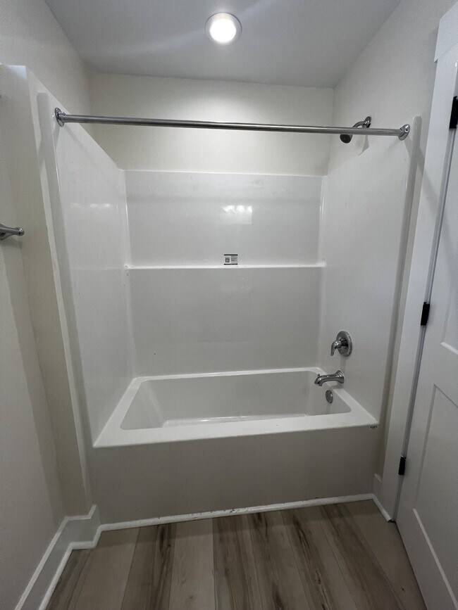 Building Photo - 215 Gores Row