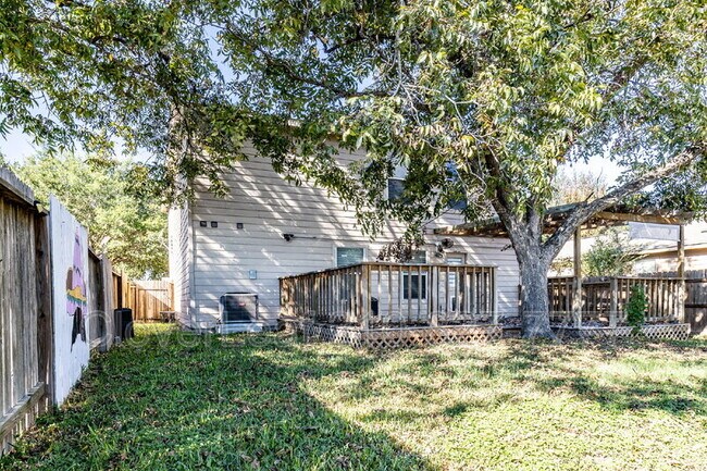 Building Photo - 6202 Luckey Run