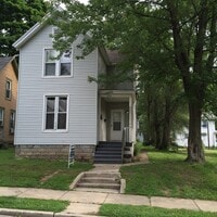 Building Photo - 810 Huestis Ave