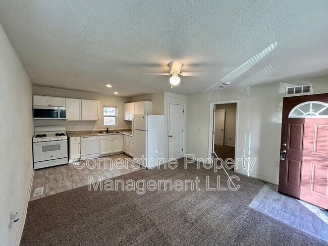 Building Photo - 34040 W 84th St