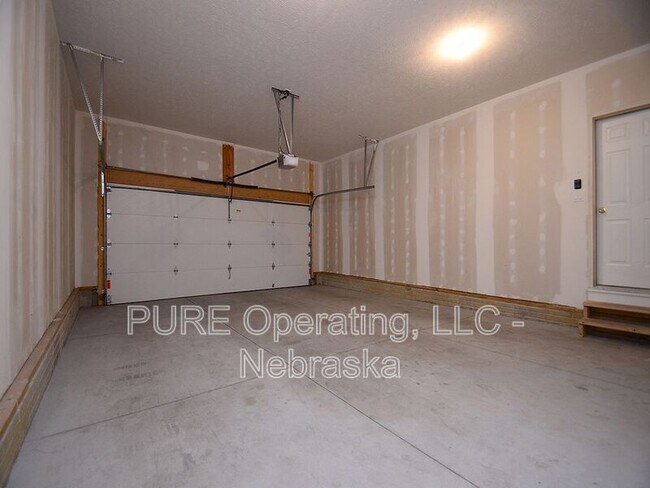 Building Photo - 16509 Heather St