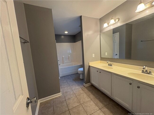 Building Photo - 1227 Chimney Swift Dr