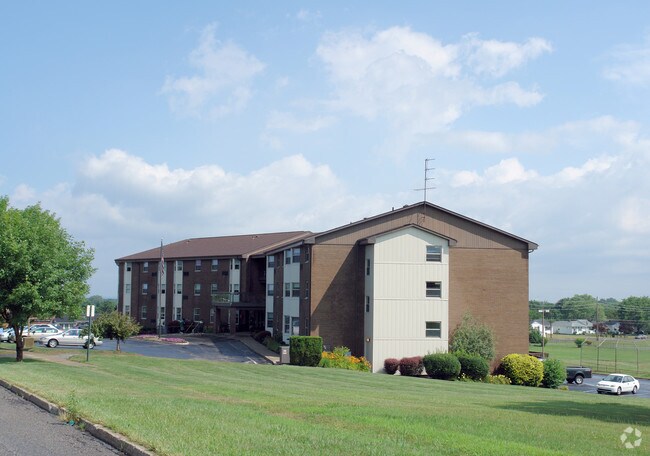 Primary Photo - Curry-Schell Apartments