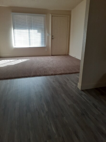 Primary Photo - 3646 N 67th Ave