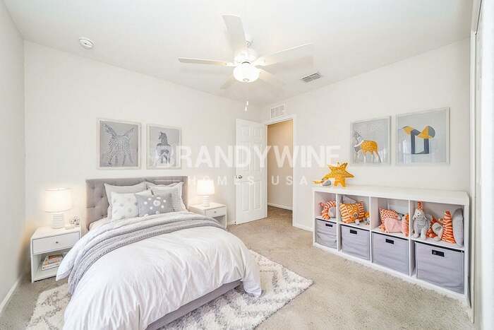 Building Photo - 487 Terabithia Wy