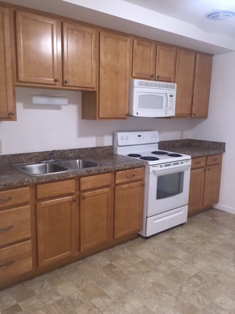 Building Photo - 915 Neff Rd