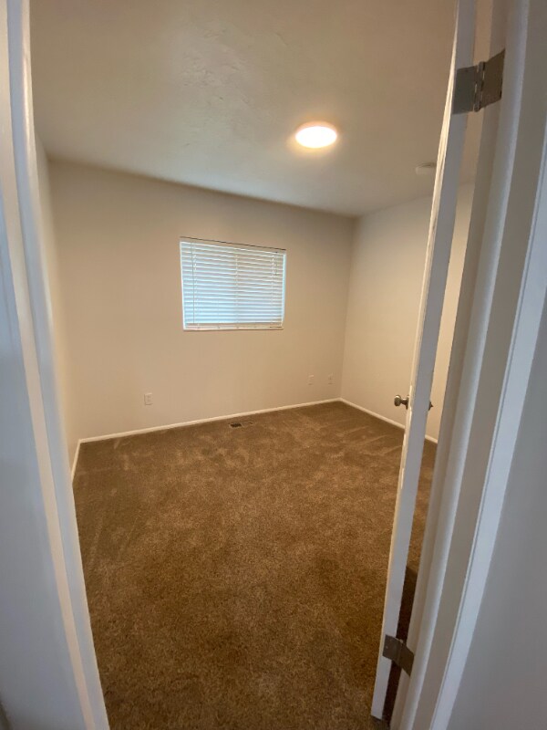 Building Photo - 275 Pennsylvania Dr