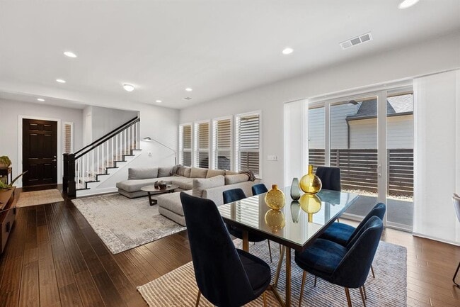 Building Photo - 1506 Arcilla St
