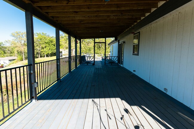 Building Photo - 2399 Twin Rivers Point