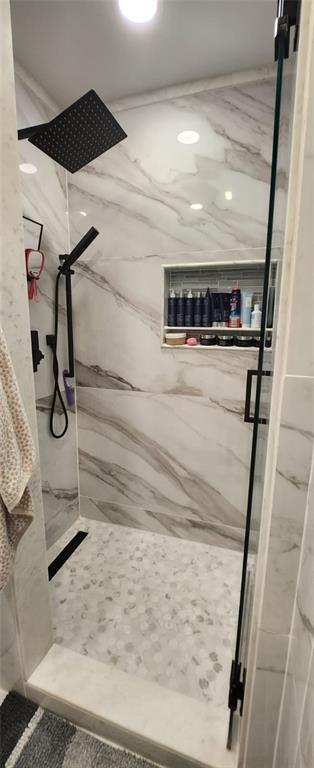 Building Photo - 5583 Julian Pl