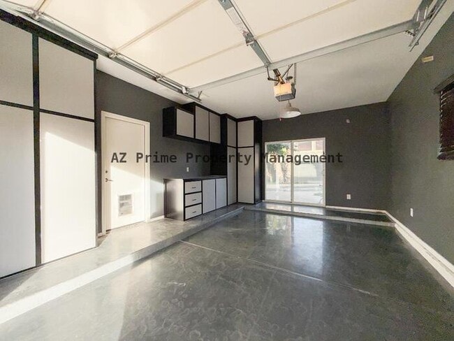 Building Photo - 19716 E Thornton Rd