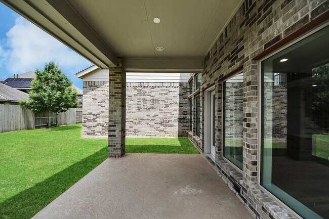 Building Photo - 4218 Bald Cypress Ct
