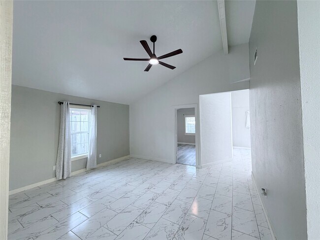 Building Photo - 11922 Sea Shore Dr