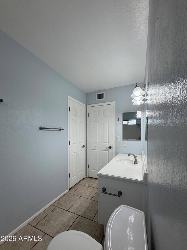 Building Photo - 11815 N 65th Dr