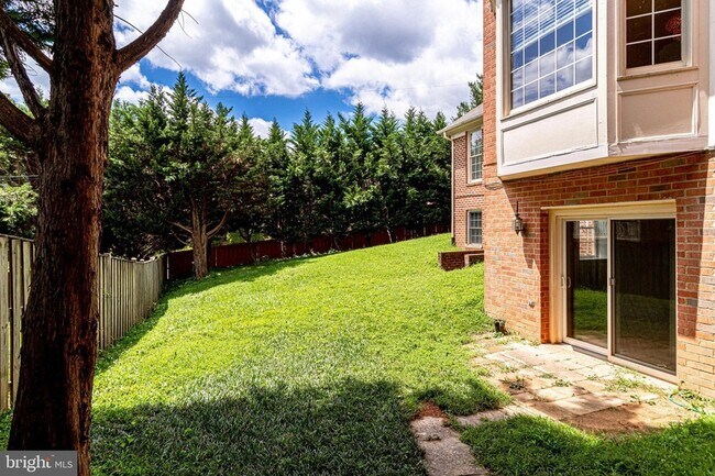 Building Photo - 1719 Strine Dr