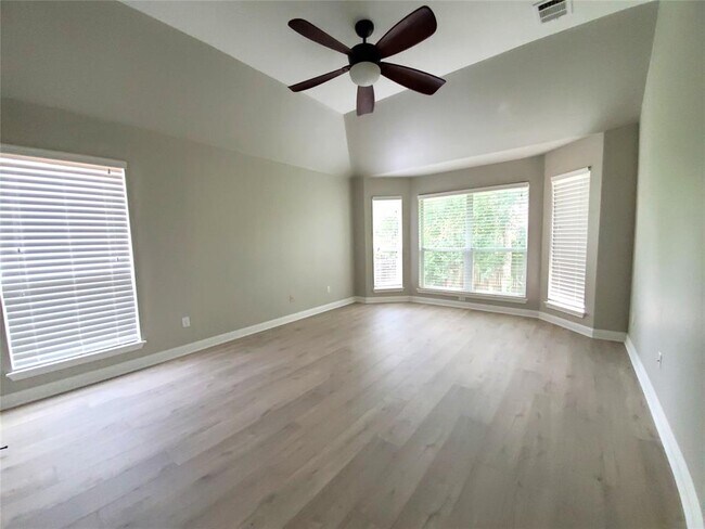 Building Photo - 603 Spanish Mustang Dr