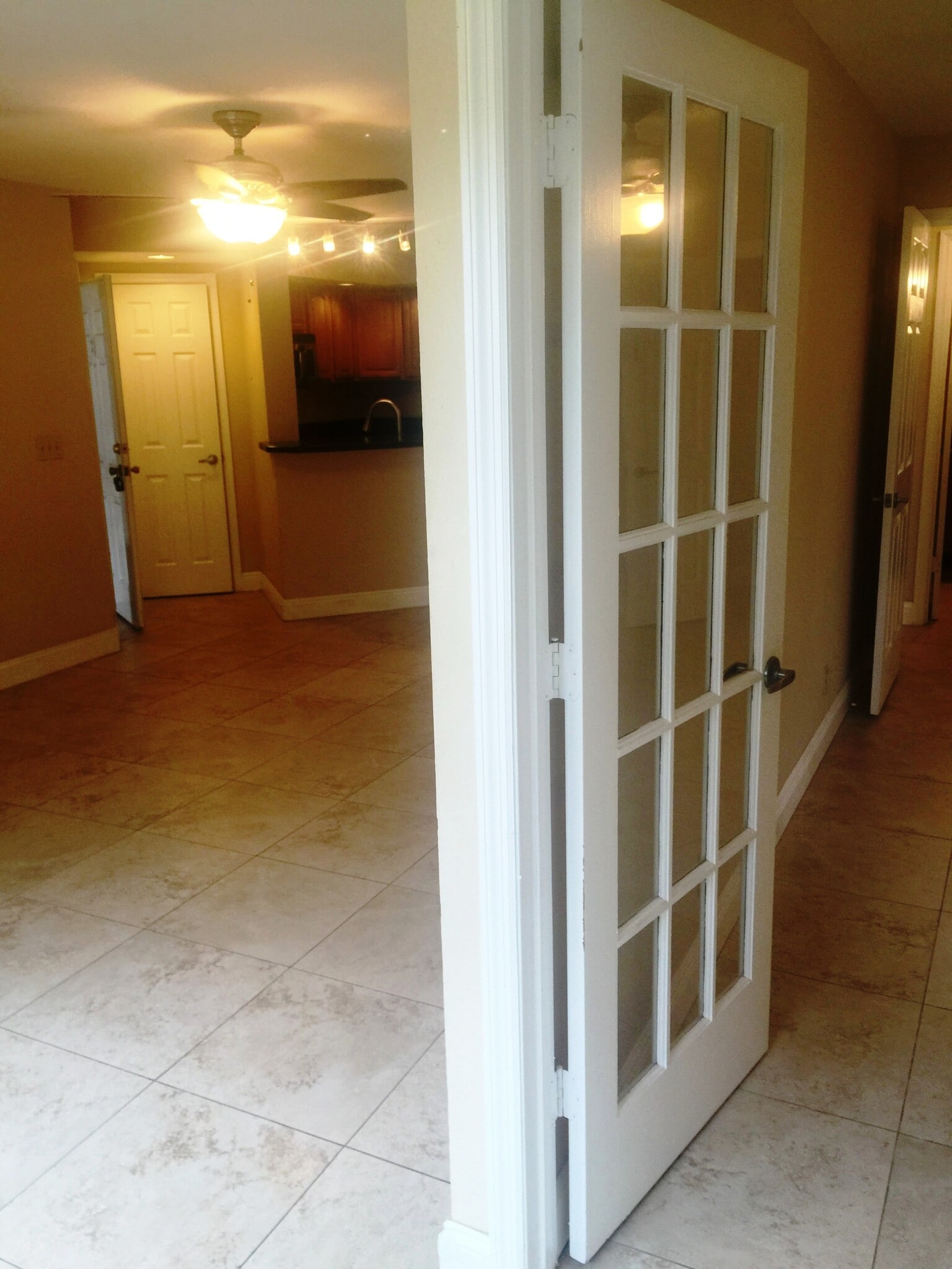 Building Photo - 3370 Pinewalk Dr N