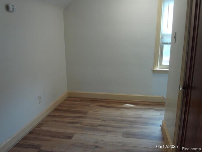 Building Photo - 4861 Korte St