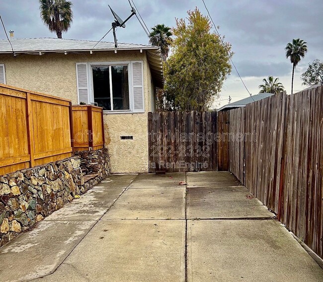 Building Photo - 149 Terracina Way