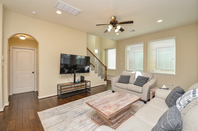 Building Photo - 12235 Stellano Ln