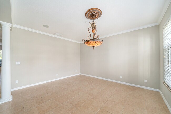 Building Photo - 2911 Upper Park Rd