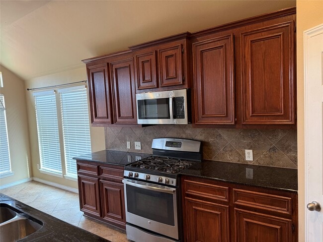 Building Photo - 4418 Long Creek Dr