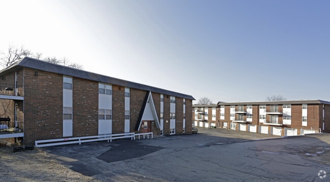 Primary Photo - Briargate Apartments
