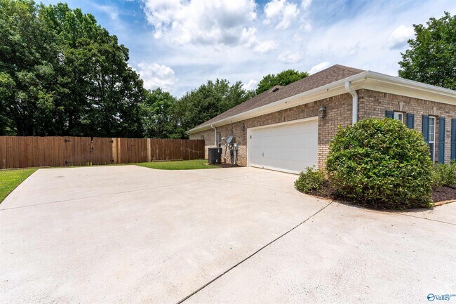 Building Photo - 112 Blanca Dr