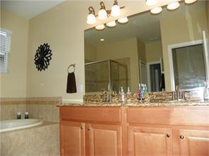 Building Photo - Nice 4/2 with 2-Car Garage in the Wyndham Lakes Community of SE Orlando