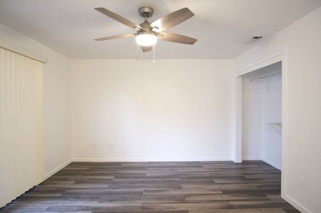 Building Photo - Stunning 3-Bedroom 2-bathrooom in the vibrant city of Modesto