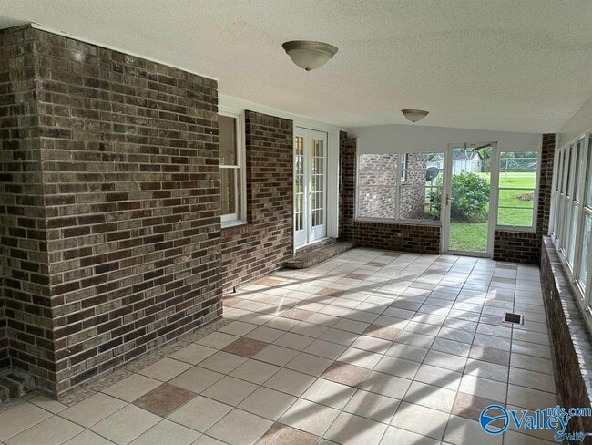 Building Photo - 78 Vickie Ln