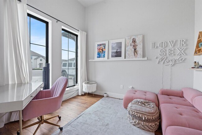 Building Photo - 8400 Ambergill Ct