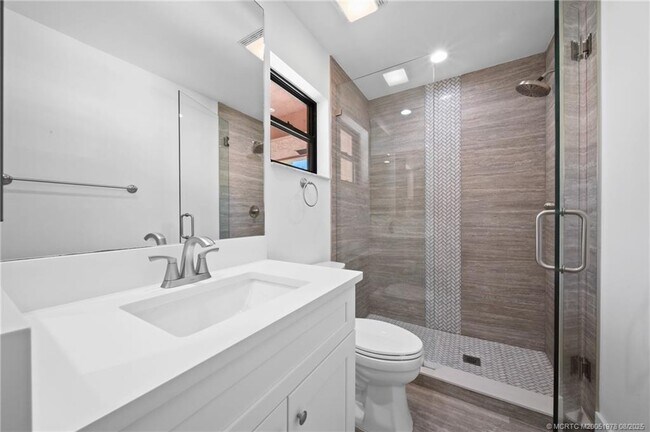 Building Photo - 2284 SW Spoonbill Dr