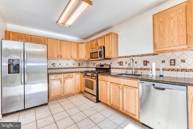 Building Photo - 307 Glenn Rose Cir