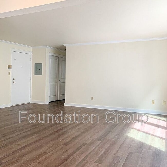 Building Photo - 1123 N 91st St