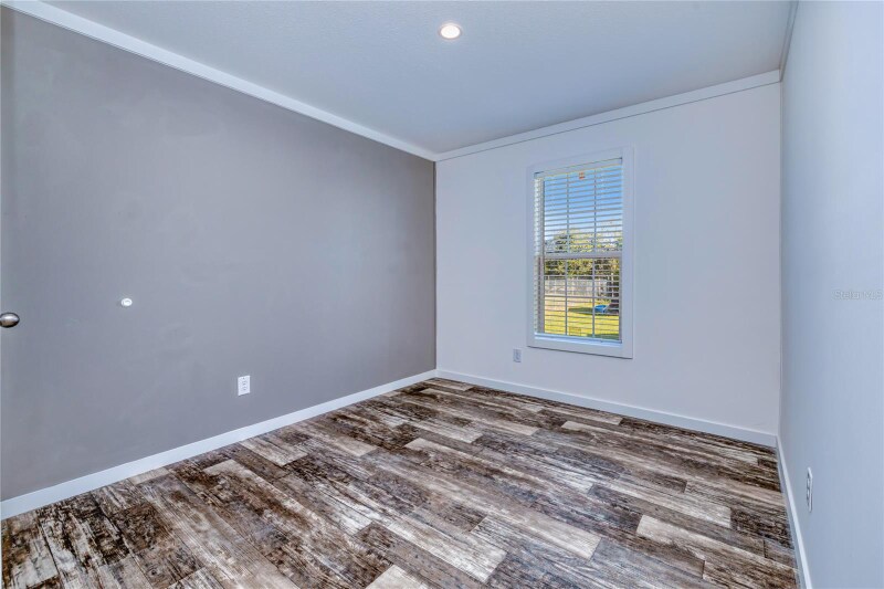 Building Photo - 6720 Villaview Dr